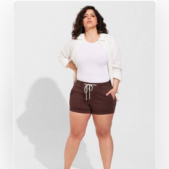 Torrid 3.5 Inch Pull-On Weekend Stretch Twill Short 3X - Picture 1 of 11
